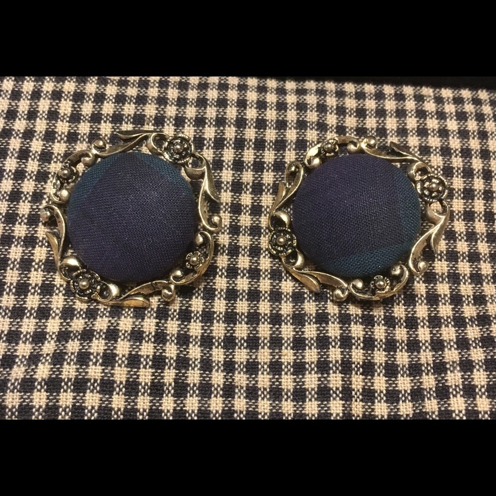 Vintage clip earrings